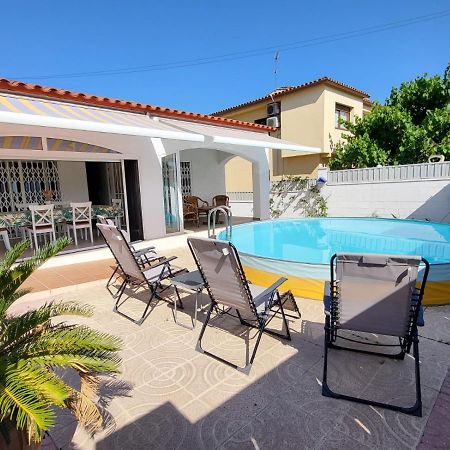 Torredembarra Cosy, Well Equipped House, 5 Min. From The Beach Exterior foto