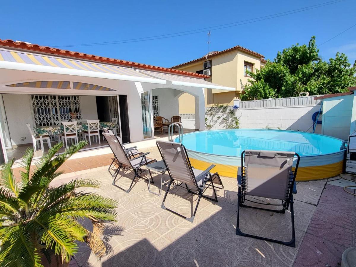 Torredembarra Cosy, Well Equipped House, 5 Min. From The Beach Exterior foto